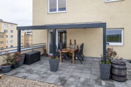 POLLARD Überdachung der Terrasse einer Wohnung